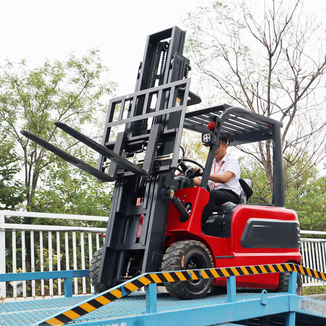 Prix ​​​​du chariot élévateur électrique 3 T